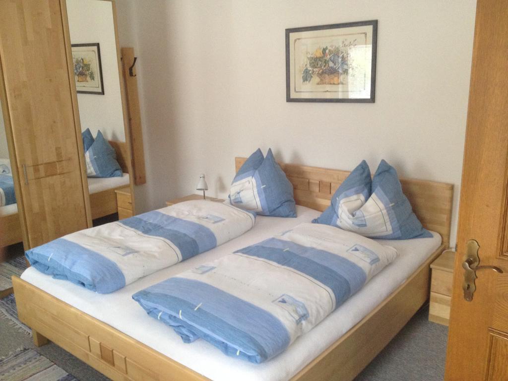 Ferienwohnung Haus Barbara Breuer Neukirchen am Großvenediger Zimmer foto