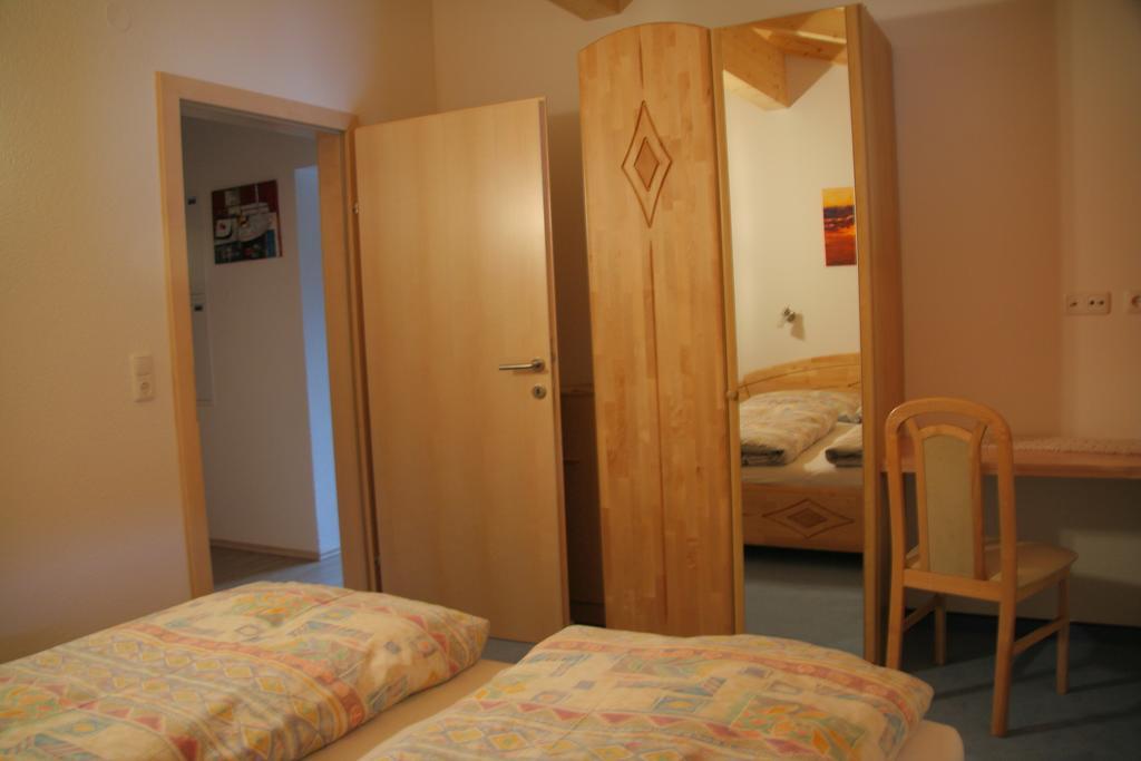 Ferienwohnung Haus Barbara Breuer Neukirchen am Großvenediger Zimmer foto